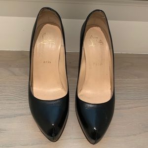 Christian Louboutin, red sole pumps, black